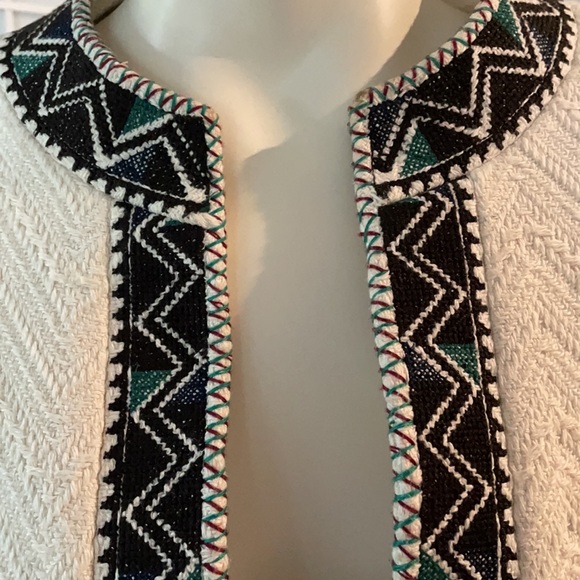 White Aztec Trim Jacket sz4 - Picture 4 of 9